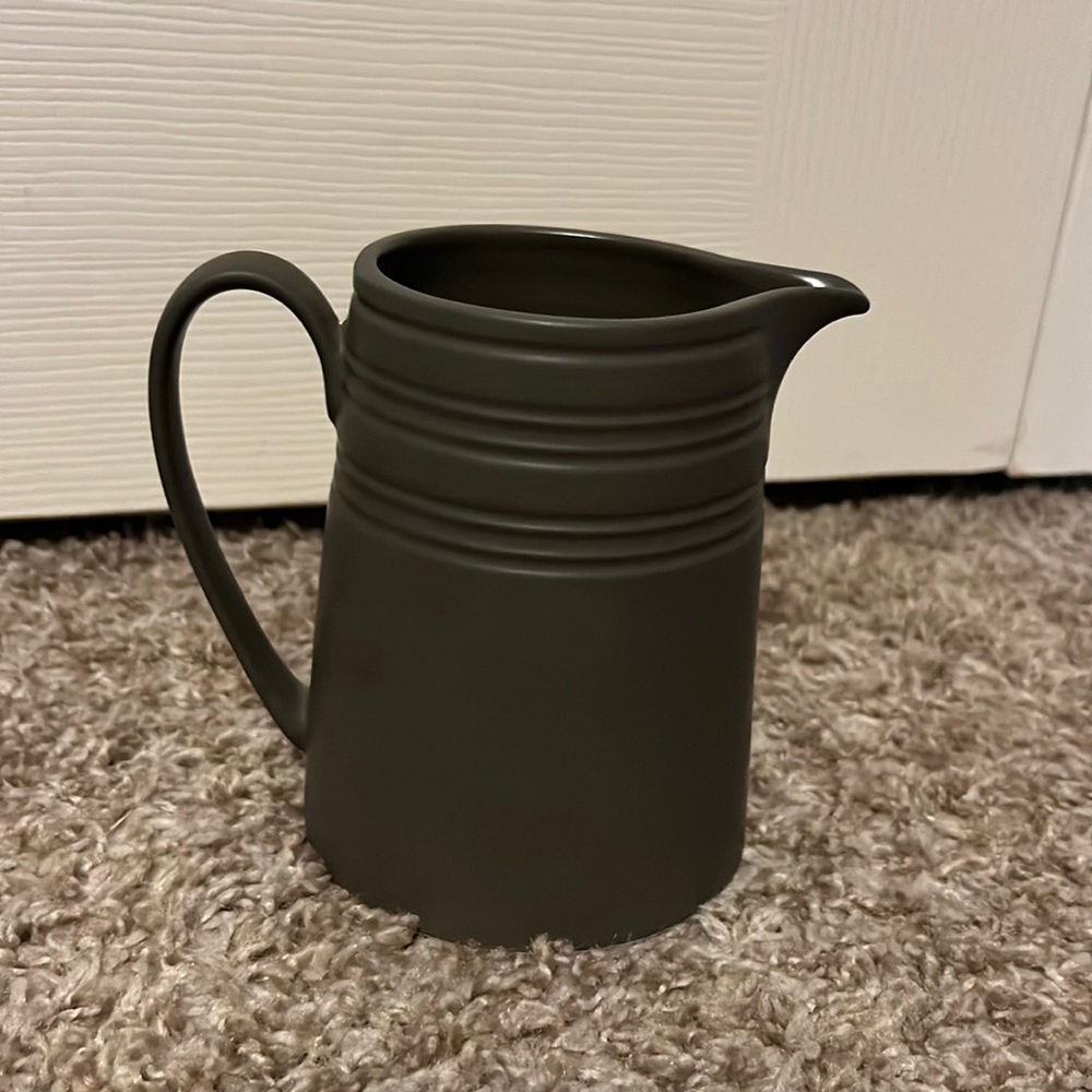 Kate Spade Fair Harbor collection creamer in oyster